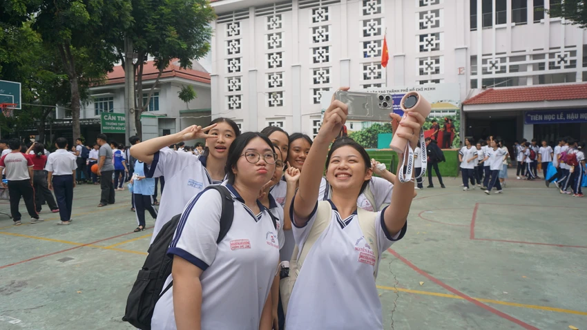 THPT-Nguyen-huu-cau.JPG-11.JPG