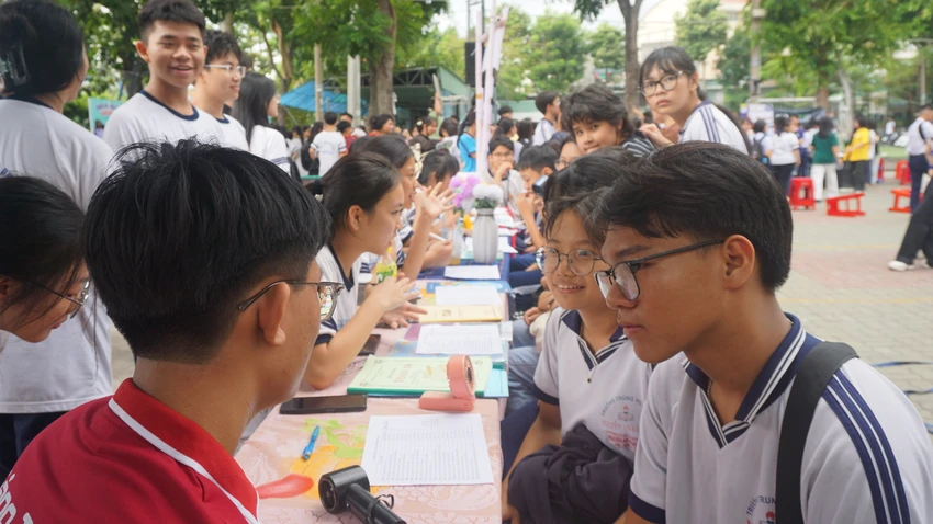 THPT-Nguyen-huu-cau.JPG-9.JPG
