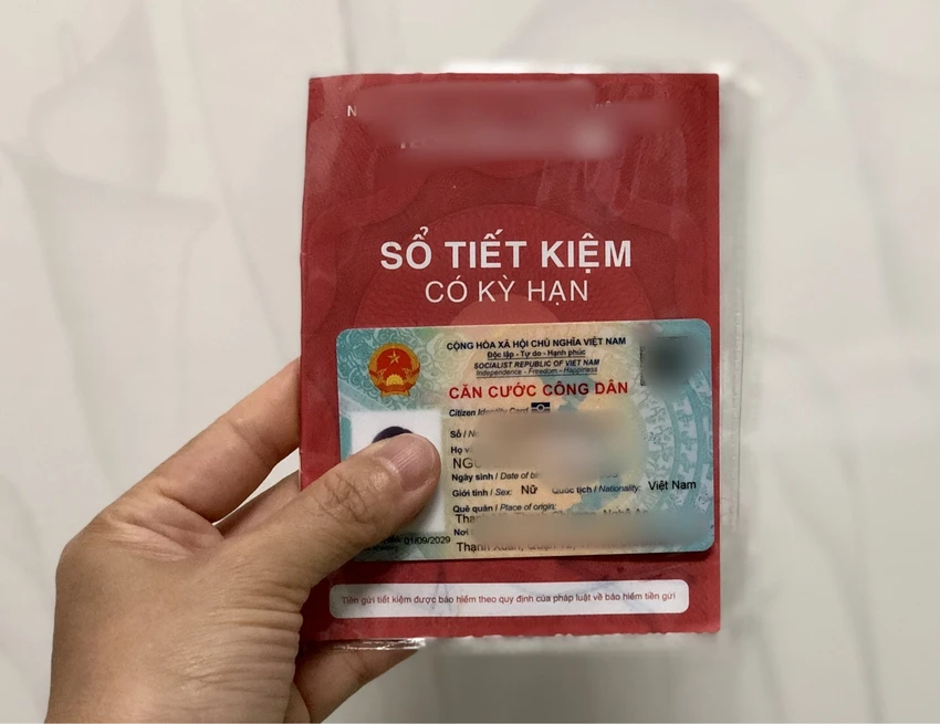 rut-tien-trong-so-tiet-kiem.jpg