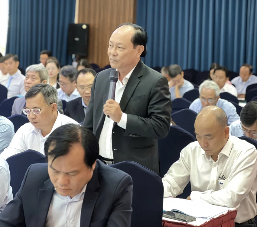 LS-Le-quang-y.jpg