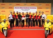 Đơn vị đầu tiên sử dụng xe máy điện VinFast để giao hàng 