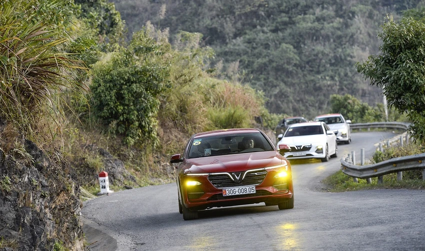 VinFast cũng vừa áp dụng chính sách bảo hành mới cho dòng xe Sedan và SUV