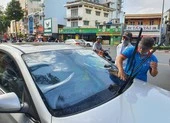 Gắn đồ chơi trên ô tô có bị hãng từ chối bảo hành?