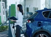 Màn ra mắt mắt mãn nhãn của 'bom tấn' xe điện VF e34 xô đổ mọi kỷ lục