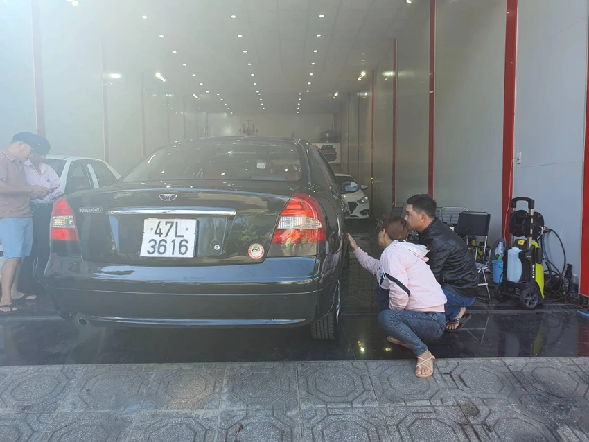 Chủ xe cũ sẽ được hưởng quyền bảo hiểm từ chiếc xe mình mua lại. Ảnh: TN Chủ xe cũ sẽ được hưởng quyền bảo hiểm từ chiếc xe mình mua lại. Ảnh: TN