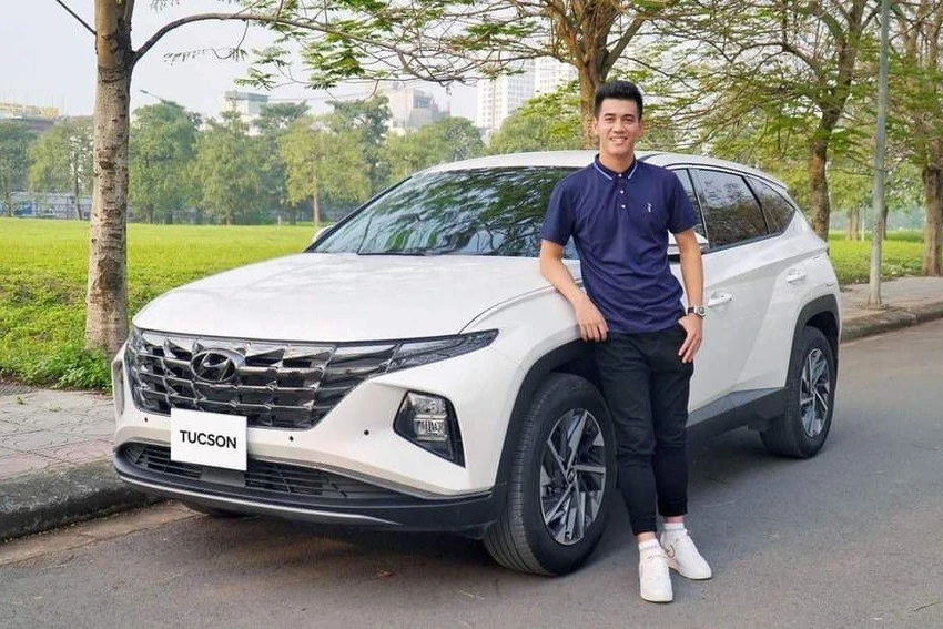 Chiếc xe mà tiền đạo Tiến Linh vừa sở hữu trước Seagame 31. Chiếc xe mà tiền đạo Tiến Linh vừa sở hữu trước Seagame 31.