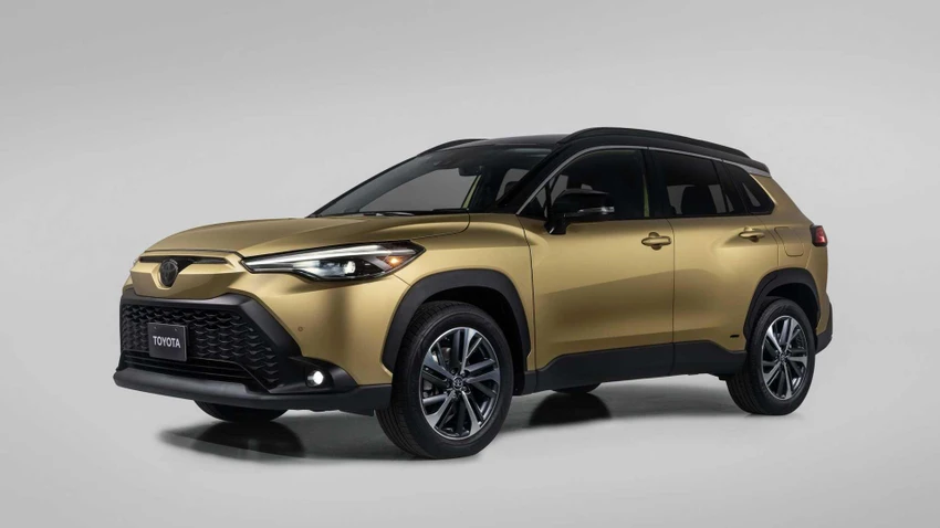Xe Corolla Cross Hybrid 2023 với nhiều công nghệ hiện đại. Ảnh: Motor1 Xe Corolla Cross Hybrid 2023 với nhiều công nghệ hiện đại. Ảnh: Motor1