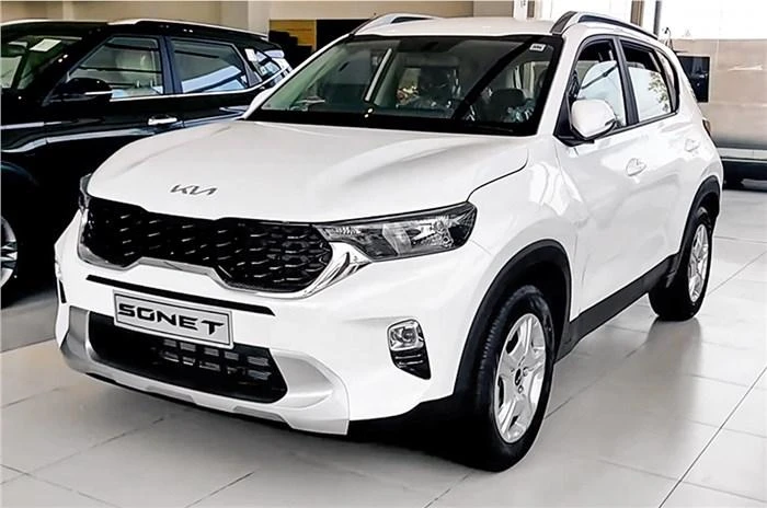 Tại Việt Nam, người mua xe Kia Sonet phải chờ đợi một thời gian dài mới có xe để giao. Ảnh: Autocarindia Tại Việt Nam, người mua xe Kia Sonet phải chờ đợi một thời gian dài mới có xe để giao. Ảnh: Autocarindia
