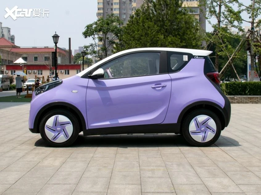 Chiếc xe điện này có thể chạy với phạm vi 301 km. Ảnh: Carnewschina Chiếc xe điện này có thể chạy với phạm vi 301 km. Ảnh: Carnewschina