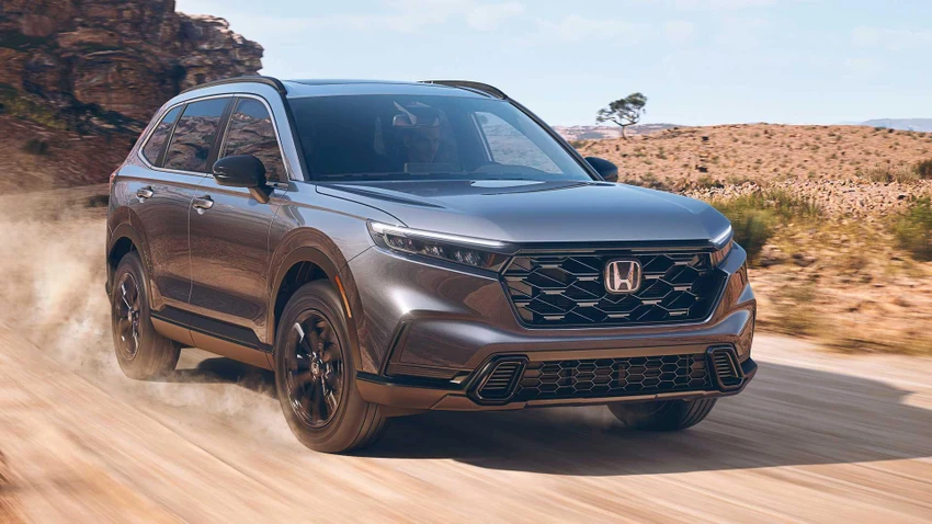 Honda CR-V 2023 thế hệ thứ sáu sẽ được bán vào cuối tháng 9. Ảnh: Motor1 Honda CR-V 2023 thế hệ thứ sáu sẽ được bán vào cuối tháng 9. Ảnh: Motor1