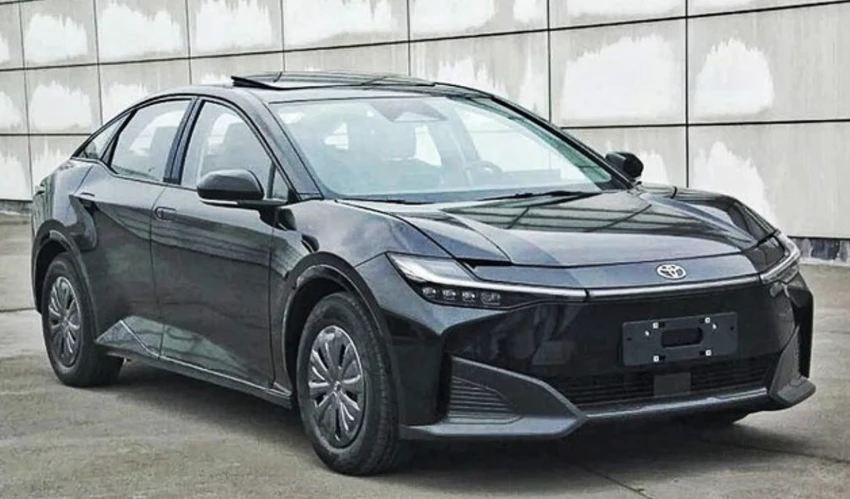 Toyota có tham vọng chiếc sedan điện này sẽ thay thế cho Tesla Model 3. Ảnh: Autocarindia