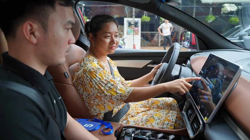 Những tính năng thông minh giúp VF 8 ghi điểm cao trong mắt khách hàng. Những tính năng thông minh giúp VF 8 ghi điểm cao trong mắt khách hàng.