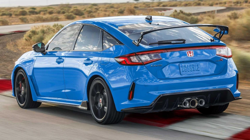 Civic Type R phiên bản 2023 với nhiều đường nét tinh chỉnh. Ảnh: Autocar Civic Type R phiên bản 2023 với nhiều đường nét tinh chỉnh. Ảnh: Autocar