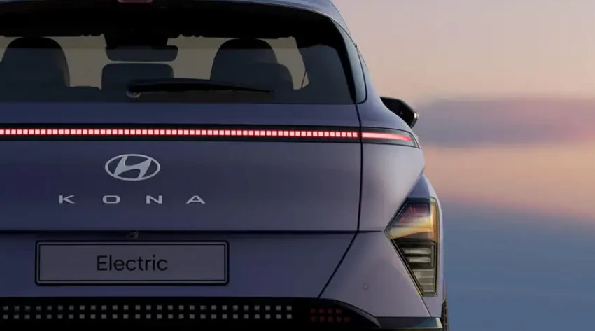 Hyundai Kona 2023 sẽ có thêm phiên bản thuần điện. Ảnh: Autocar Hyundai Kona 2023 sẽ có thêm phiên bản thuần điện. Ảnh: Autocar
