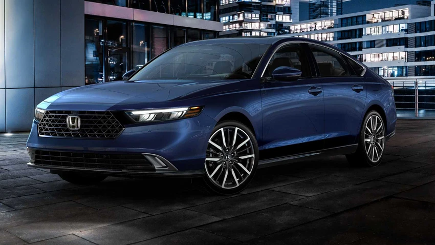 Honda Accord 2023 có giá khởi điểm khoảng 666 triệu đồng. Ảnh: Motor1 Honda Accord 2023 có giá khởi điểm khoảng 666 triệu đồng. Ảnh: Motor1