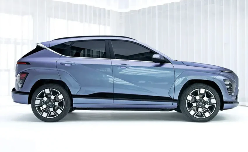 Ở phiên bản mới, Kona có thiết kế cao, rộng và dài hơn phiên bản tiền nhiệm. Ảnh: Autocar Ở phiên bản mới, Kona có thiết kế cao, rộng và dài hơn phiên bản tiền nhiệm. Ảnh: Autocar