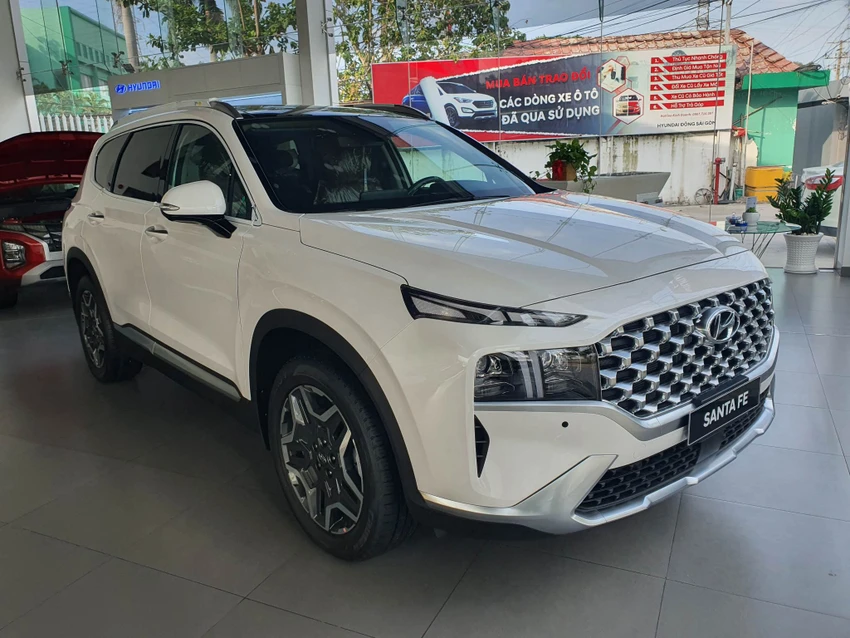 SantaFe sản xuất năm 2022 được giảm giá lên đến 170 triệu đồng. Ảnh: TN SantaFe sản xuất năm 2022 được giảm giá lên đến 170 triệu đồng. Ảnh: TN
