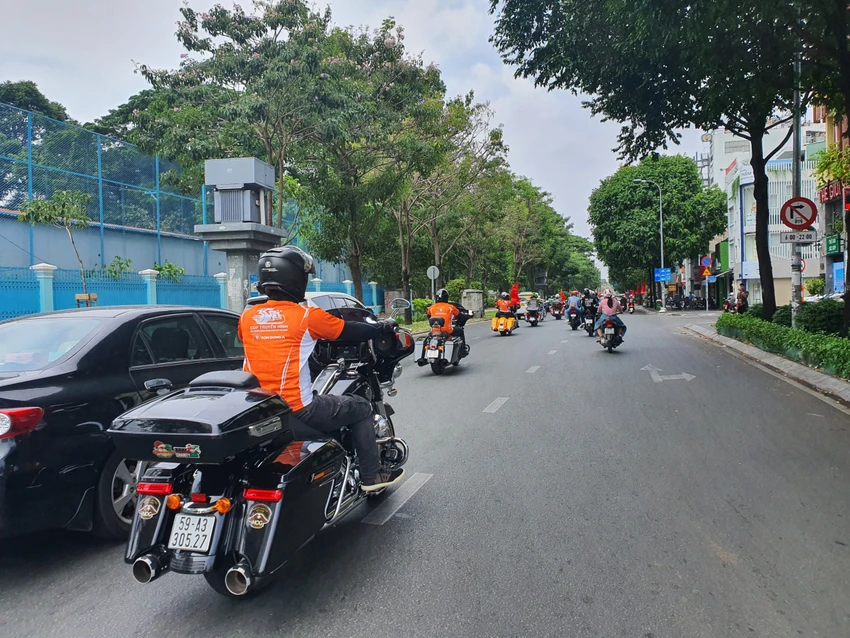 Một số dòng xe phân khối khác cũng chào đón đoàn đua Cúp Truyền hình TP.HCM 2023. Ảnh: THY NHUNG