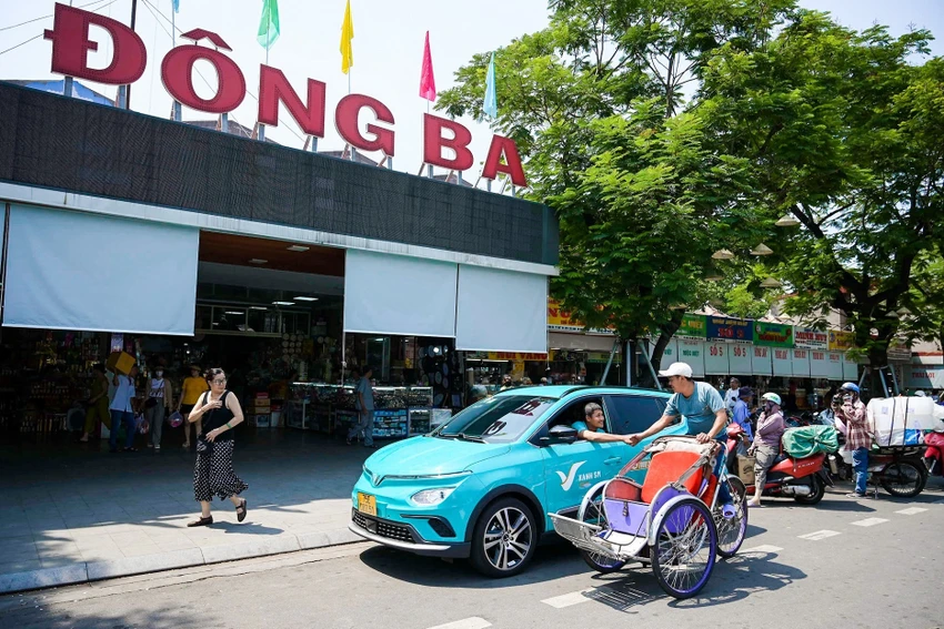Taxi Xanh SM sẽ chính thức vận hành tại Huế từ ngày 24-5. Taxi Xanh SM sẽ chính thức vận hành tại Huế từ ngày 24-5.