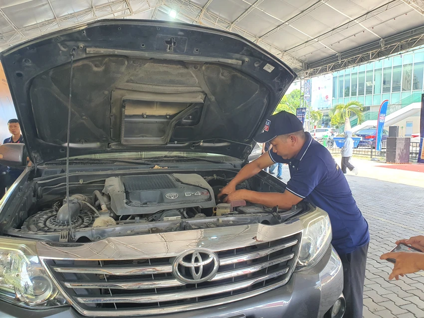 Chương trình chăm sóc, bảo dưỡng xe miễn phí sẽ tổ chức từ ngày 23 đến 25-6. Ảnh: TN Chương trình chăm sóc, bảo dưỡng xe miễn phí sẽ tổ chức từ ngày 23 đến 25-6. Ảnh: TN