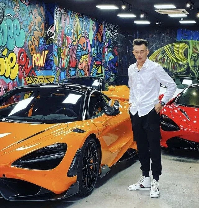 McLaren 720S Spider có giá khoảng 23 tỉ đồng. Ảnh: MXH McLaren 720S Spider có giá khoảng 23 tỉ đồng. Ảnh: MXH