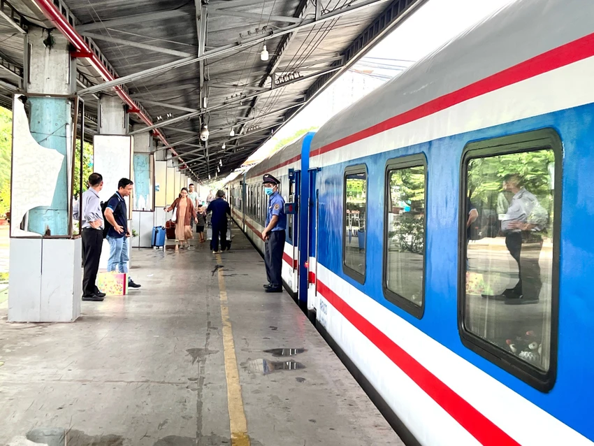 Ngành đường sắt thông báo còn nhiều vé tàu tết Nguyên đán 2024.