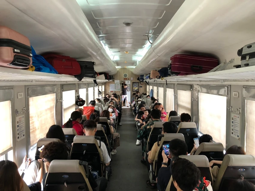 Tăng cường thêm các đôi tàu dịp tết Dương lịch 2024.