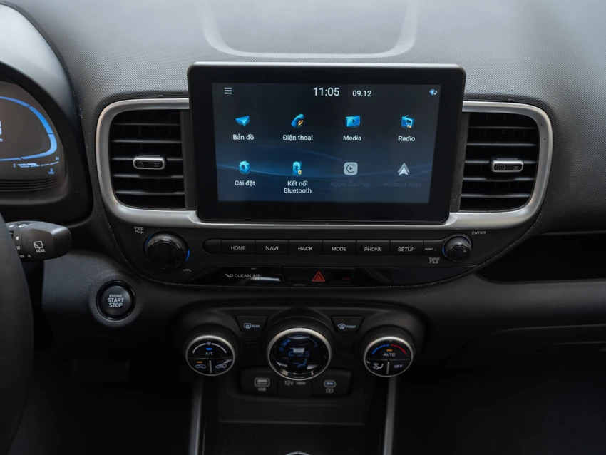 Hyundai Venue - 18.jpg