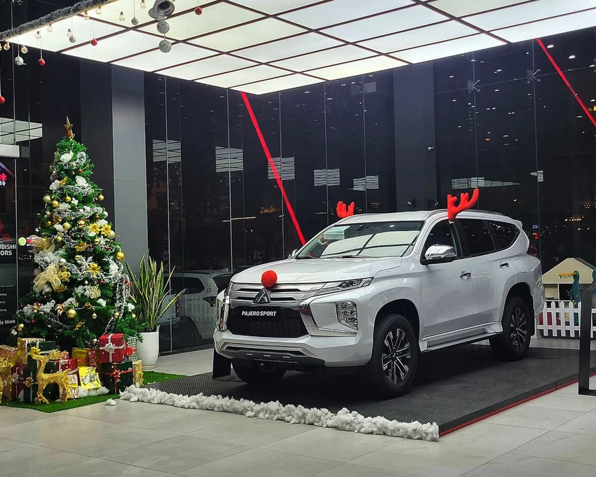 Nhiều mẫu ô tô SUV 7 chỗ đang được các đại lý ưu đãi sâu.
