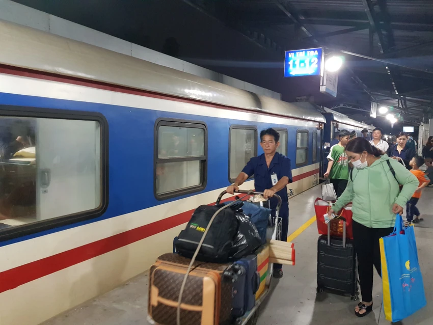 Đường sắt chính thức mở bán vé tàu dịp lễ 30-4 và 1-5