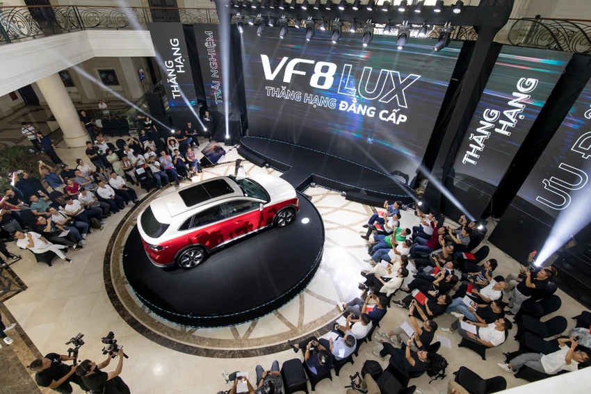 xe điện VF 8
