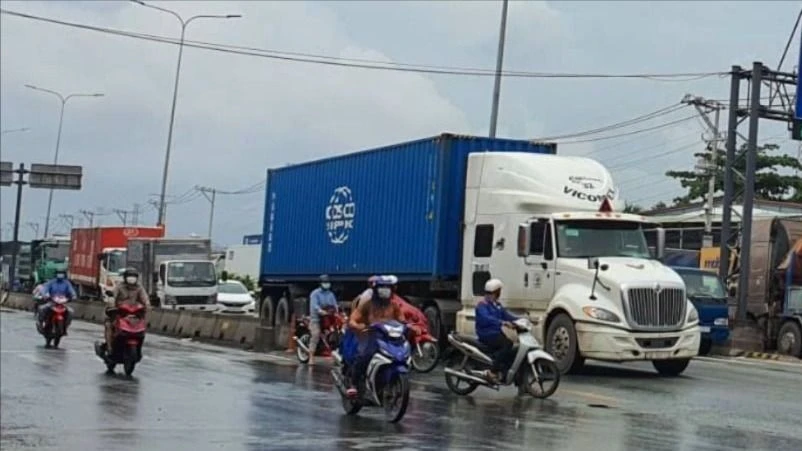 lai-xe-mua-mua_AZGF.jpg