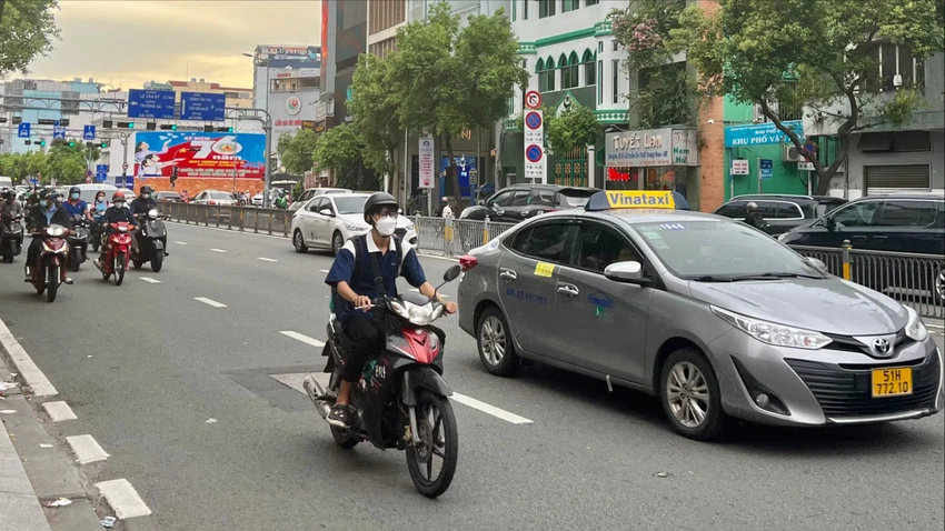 thu hồi phù hiệu