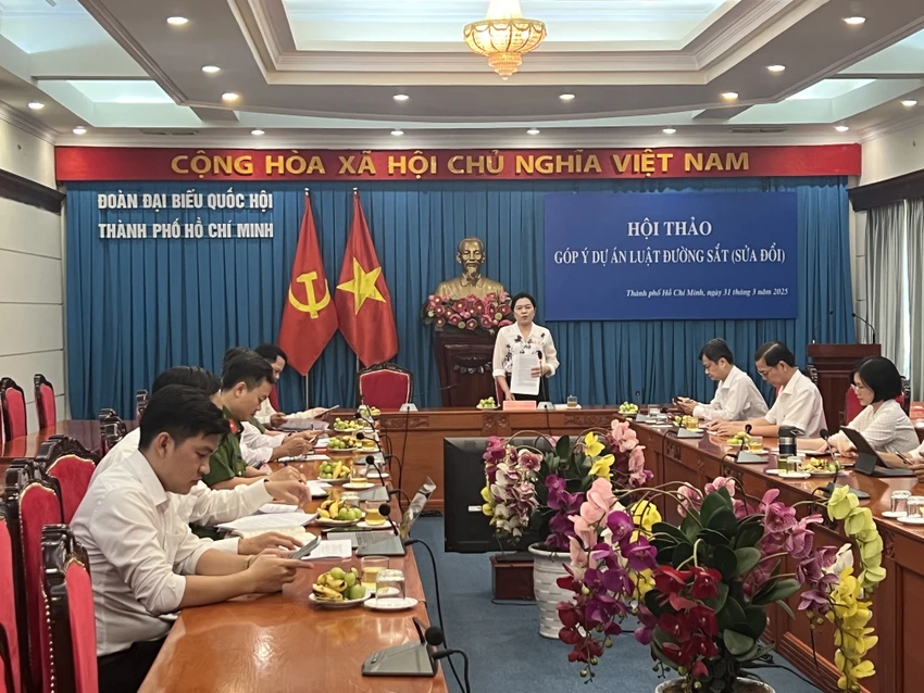 hanh-khach-di-tau.JPG