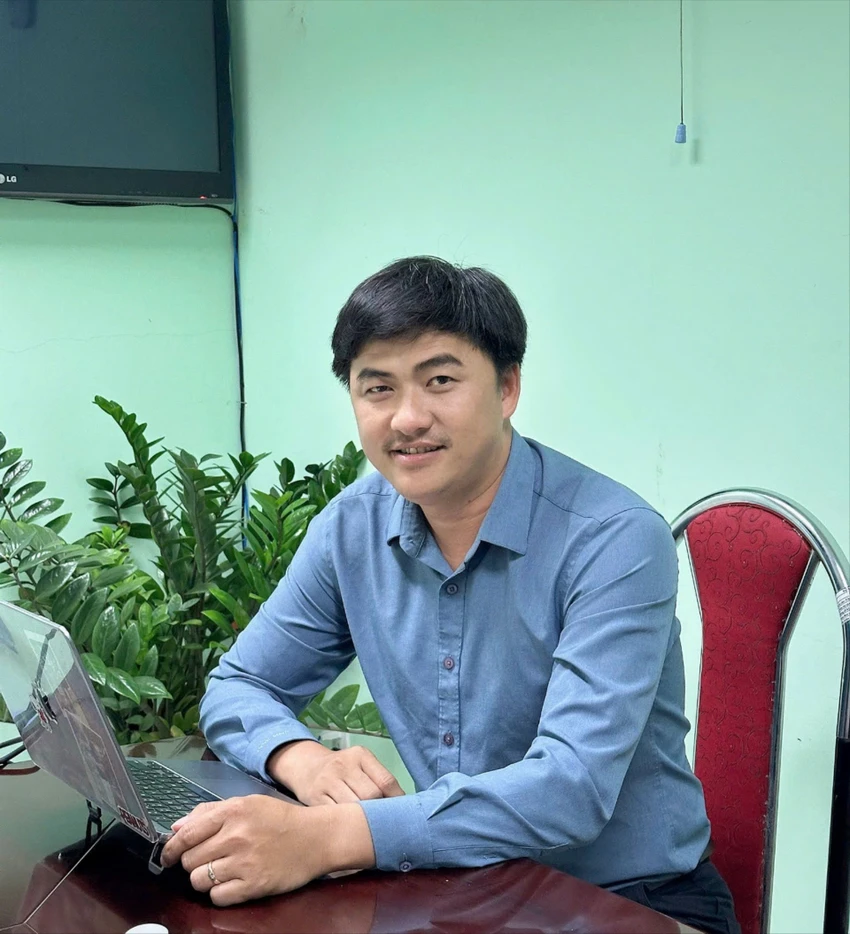 chuyen-vien-vien-nghien-cuu.jpg