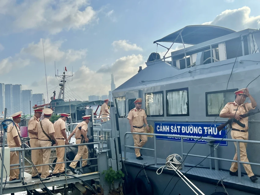 CSGT-duong-thuy-4.jpg