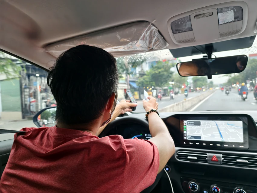 Chở quá số người quy định sẽ bị xử phạt theo Nghị định 168/2024. Ảnh: TN lai-taxi-dip-tet.jpg