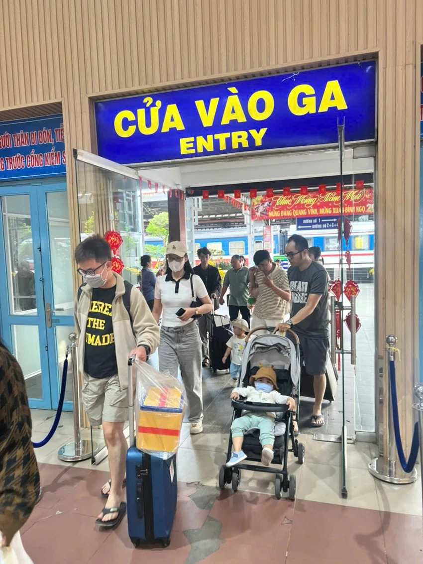 quay-tro-lai-SG-1.jpg