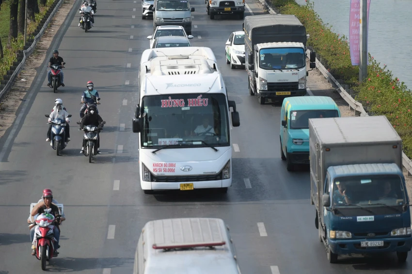 bến xe-2.jpg