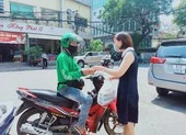 Nở rộ dịch vụ đi chợ hộ, mua hộ… thời dịch COVID-19