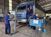Chùm ảnh: Trung tâm Đăng kiểm 'đắt khách' trong ngày 1-10