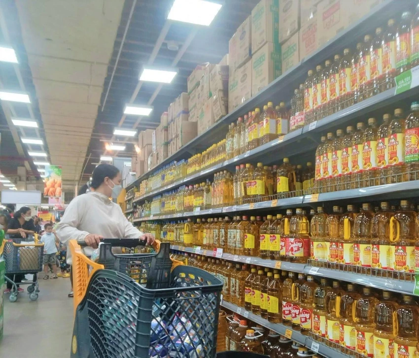 CPI tháng 9 tăng chủ yếu do giá hàng hóa tiêu dùng thiết yếu tăng. Ảnh: TÚ UYÊN CPI tháng 9 tăng chủ yếu do giá hàng hóa tiêu dùng thiết yếu tăng. Ảnh: TÚ UYÊN