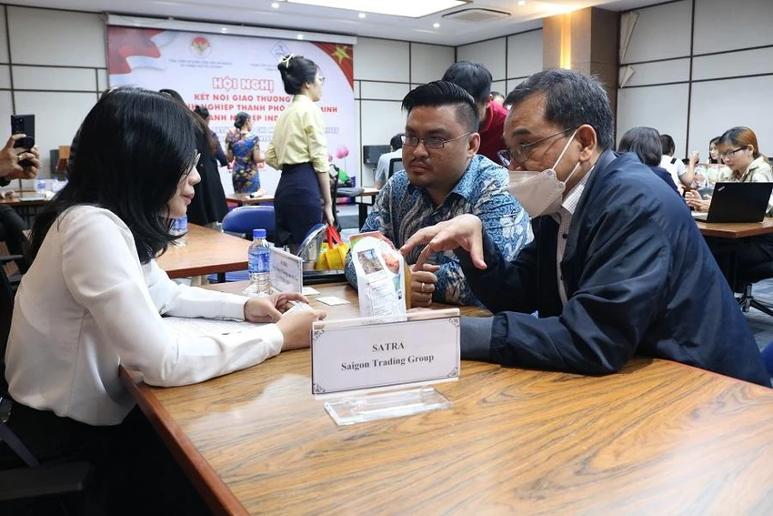 Doanh nghiệp Indonesia tham gia tìm hiểu cơ hội hợp tác với hệ thống bán lẻ Satra Doanh nghiệp Indonesia tham gia tìm hiểu cơ hội hợp tác với hệ thống bán lẻ Satra