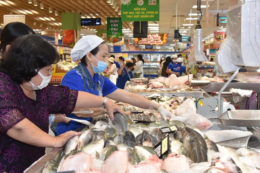 Chương trình bình ổn thị trường đem lại lợi ích thiết thực giúp người dân mua hàng hóa với giá ổn định. Chương trình bình ổn thị trường đem lại lợi ích thiết thực giúp người dân mua hàng hóa với giá ổn định.