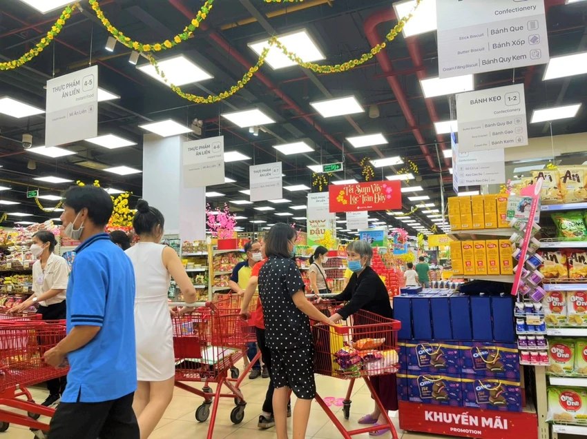Ngành hàng thực phẩm chế biến, bánh kẹo được người dân quan tâm Ngành hàng thực phẩm chế biến, bánh kẹo được người dân quan tâm