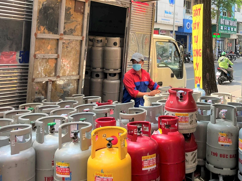 Giá gas quay đầu giảm mạnh 16.000 đồng ảnh 1 Giá gas quay đầu giảm mạnh 16.000 đồng ảnh 1