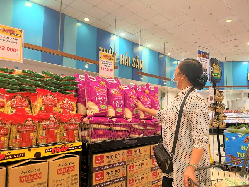 Toàn ngành lương thực thực phẩm doanh số quý I có khả năng giảm 2%. ẢNH: TÚ UYÊN Toàn ngành lương thực thực phẩm doanh số quý I có khả năng giảm 2%. ẢNH: TÚ UYÊN