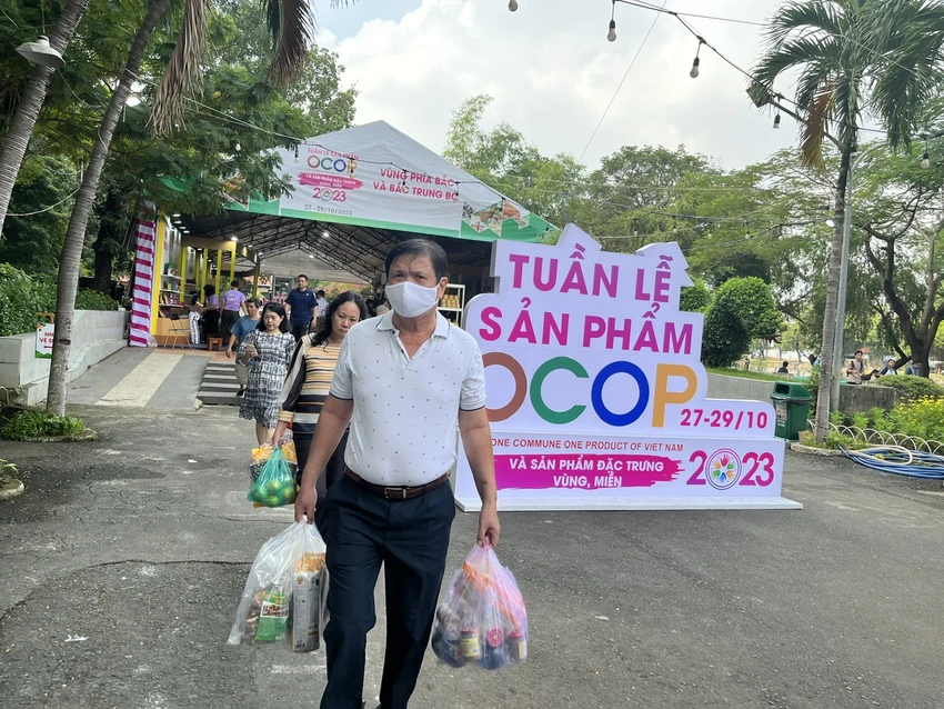 nguoi-dan-mua.jpg
