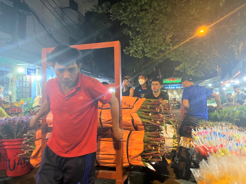 hoa-tet-cho.jpg