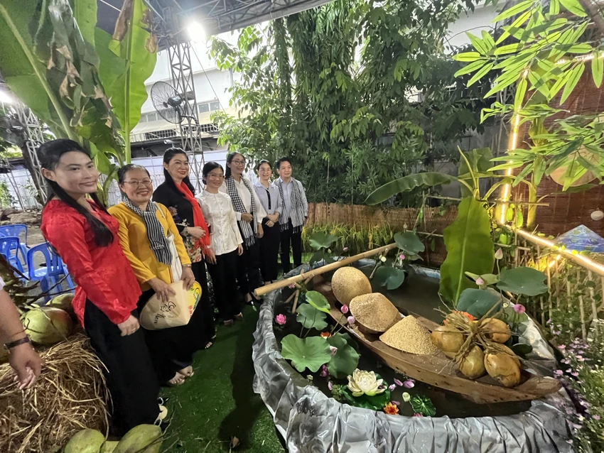 ẩm thực sông nước Nam Bộ